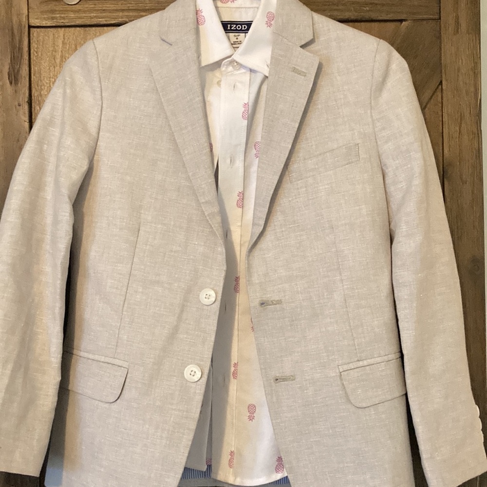 Izod linen suit with add in dress shirt